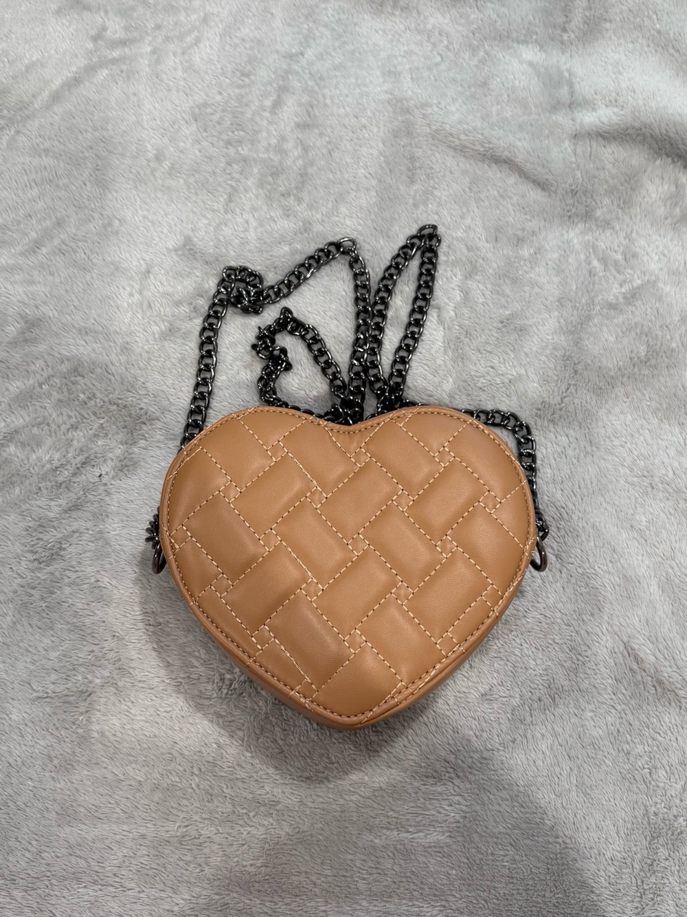Kurt Geiger Tan Quilted Heart Crossbody Bag - Picture 3 of 5